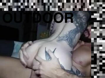 di-luar, awam, amateur, zakar-besar, tegar, creampie, pasangan, rambut-merah, hubungan-sex, tatu