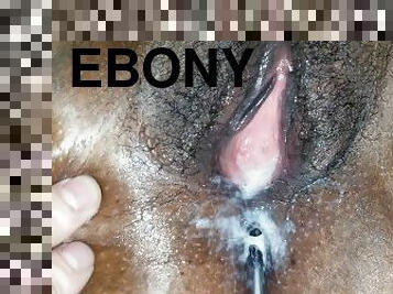 amcık-pussy, siyahi-kadın, orta-yaşlı-seksi-kadın, genç, vajinadan-sızan-sperm, zenci, meni, islak