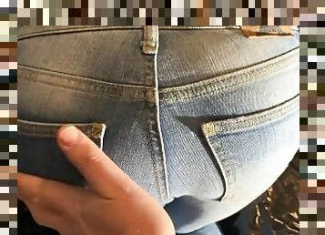 Mistress Ket tight jeans ass - handjob let vinyl slave cum on her tight jeans