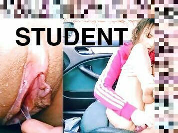 Realny orgazm polskiej studentki w samochodzie