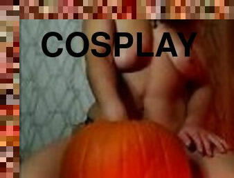 tetas-grandes, natural, a-solas, exhibicionismo, halloween