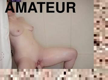 baignade, masturbation, mamelons, chatte-pussy, giclée, amateur, lesbienne, milf, rousse, gode