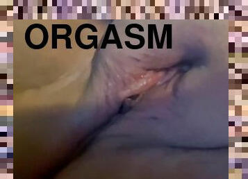 masturbation, orgasme, chatte-pussy, giclée, amateur, belle-femme-ronde, solo, humide