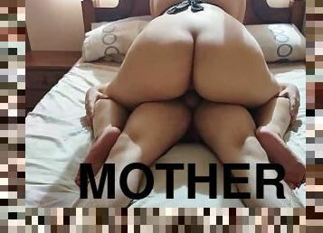 gros-nichons, tricherie, maman-et-garçon, femme, amateur, milf, latina, maman, butin, jeune-18