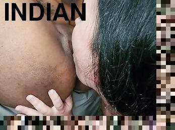 chatte-pussy, fellation, interracial, indien, ejaculation-interne, trio, point-de-vue, ejaculation