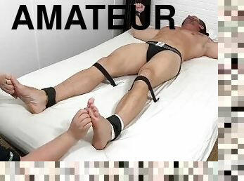 amateur, gay, bdsm, pieds, ligotée, fétiche, bondage, musclé, orteils