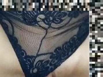 Me Cojo A La Esposa Del Vecino Con Su Tanga Favorita