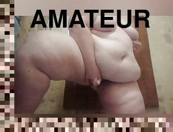 cul, baignade, gros-nichons, masturbation, amateur, jouet, belle-femme-ronde, première-fois, belle, fétiche