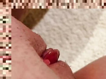 clitoris, masturbare-masturbation, pasarica, amatori, bunaciuni, negresa, adolescenta, cu-degetelul, excitat, stramta