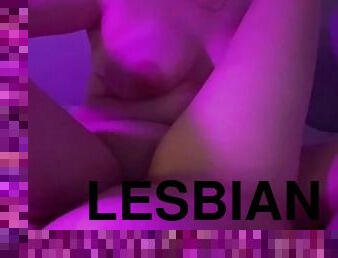 Sensual lesbian scissoring so hot that we cum in 3 minutes
