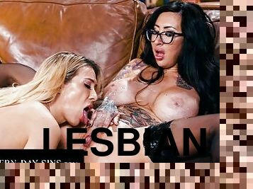 אורגזמה, כוס-pussy, להשפריץ, לסבית-lesbian, לעשות-עם-האצבע, מציאות