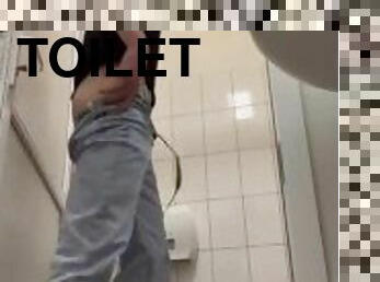 pissande, publik, rysk, gay, avrunkning, ung18, college, blond, toalett, fetisch