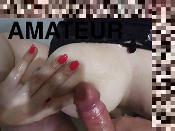 gros-nichons, femme, amateur, fellation, ejaculation-sur-le-corps, latina, branlette, ejaculation-interne, doigtage, point-de-vue