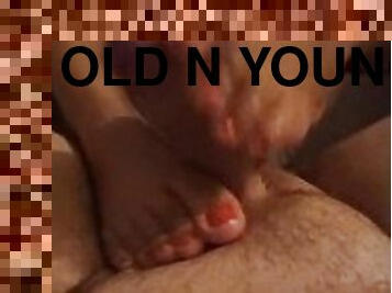 Mini clip oily footjob to my boyfriend