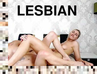 Sexy Lesbian Ladies Fuck Both Their Pussy