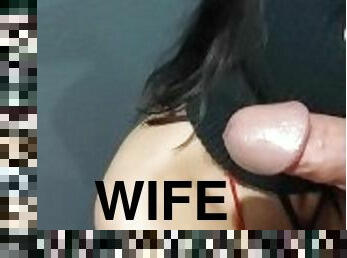 Amatuer Wife sucks cock