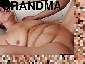 storatuttar, mormor, gammal, fitta-pussy, mogen, avsugning, gamling, deepthroat, samling, ung18