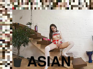 asiatisk, fisse-pussy, legetøj, fingering, piercet, barberet, brunette, tatovering, små-patter