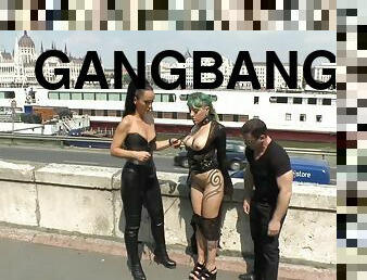 en-plein-air, public, hardcore, gangbang, bdsm, black, cam, sexe-de-groupe, voyeur, salope