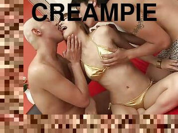 creampie-ejakulasi-di-dalam-vagina-atau-anus-dan-keluarnya-tetesan-sperma