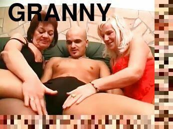 Granny FFM Blowjob