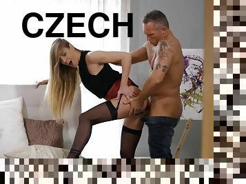 žestoko, crno, uhođenje, česi