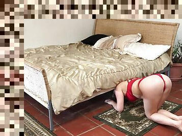 Stepmom Stuck Under The Bed Gets Creampie From Stepson - Erin Electra