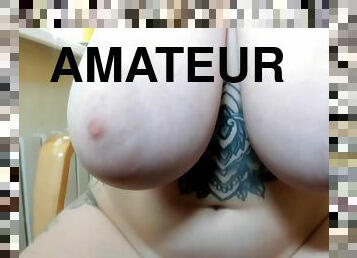 tetas-grandes, masturbación, amateur, jóvenes18, webcam, blanca, tatuaje