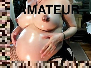 little izzy pregnant belly - amateur oiled up preggo 9 months pregnant on webcam