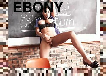 Ik wil seks met dit weif - ebony student in uniform with big black ass in classroom