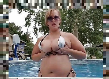 pakaļa, lielās-krūtis, resna, ārā, māte, māte-mom, bbw, naturāls, basejns, busty