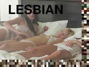 babes, lesbienne, trio, chambre-a-coucher, érotique