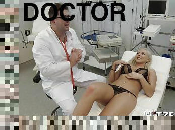 gros-nichons, infirmière, ejaculation-sur-le-corps, médecin, hardcore, pornstar, ejaculation, blonde, lingerie, fétiche