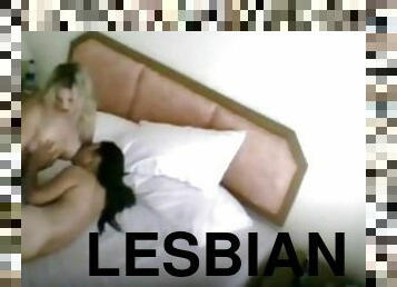amatir, lesbian-lesbian, buatan-rumah, saudara-perempuan