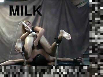 Mistress Ashley Edmonds milks her sex slave for a facial