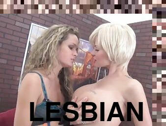 Hot lesbian action Josyn James and Prinzzess