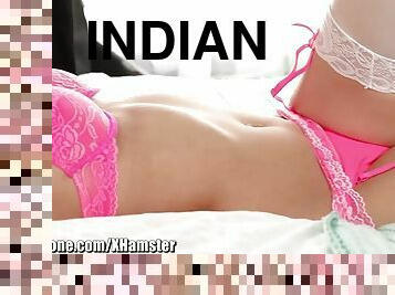 Indian pornstar sunny leone loves to wear her sexy pink lingerie