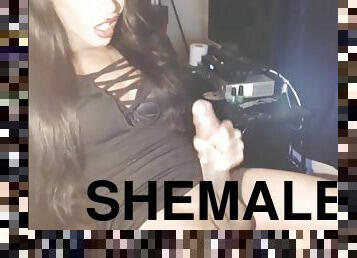 Hot shemale huge cumshot on her self