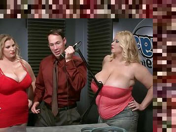 BBW pornstars Renee Ross, Samantha 38G - Threesome with monster boobs blonde moms
