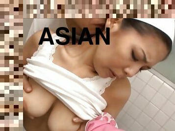 asiatiche, tettone, grassi, mostruosi, orgie, fichette, eruzioni-di-sperma, cazzi-enormi, mammine-mature, mamme