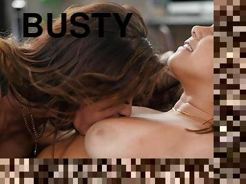 كبيرة-الثدي, كس-pussy, مثلية, كبيرة-في-العمر, نجمة-في-الجنس, كبيرة-الثدي-busty, جميلة