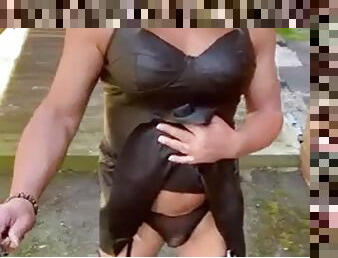 gros-nichons, masturbation, en-plein-air, pisser, public, transsexuelle, amateur, ejaculation-sur-le-corps, milf, bas