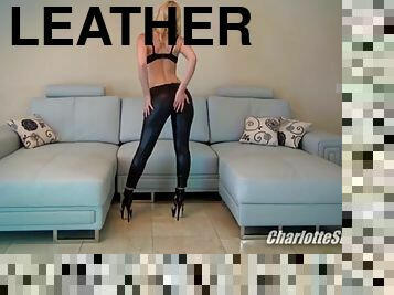 Leather leggings ass