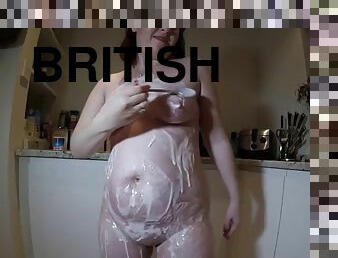 British stepmom gets dirty with yoghurt