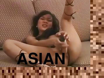 asiatiche, masturbarsi, giovanissime, tailandesi, peni-finti, tacchi-alti