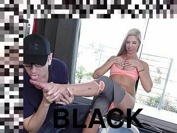 gros-nichons, ejaculation-sur-le-corps, ébène, black, salope, blonde, blanc