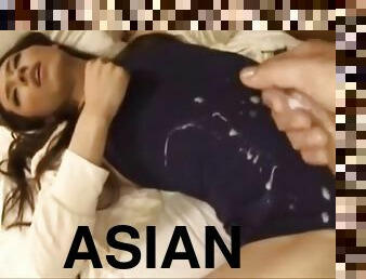Asian tranny cums all over herself