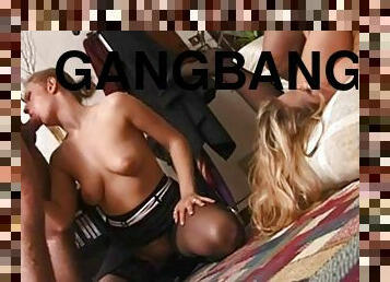 Gangbang dp for italianmilfs fede rica patri zia ch2