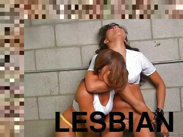 לסבית-lesbian, הארדקור, התאבקות