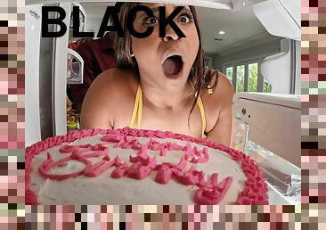 Butt Sex with appetizing black babe Ny Ny Lew
